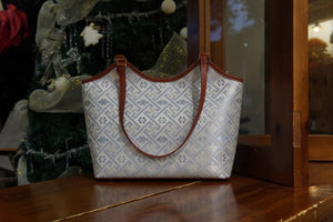Women's Zhuang Brocade Shoulder Bag - model image 6