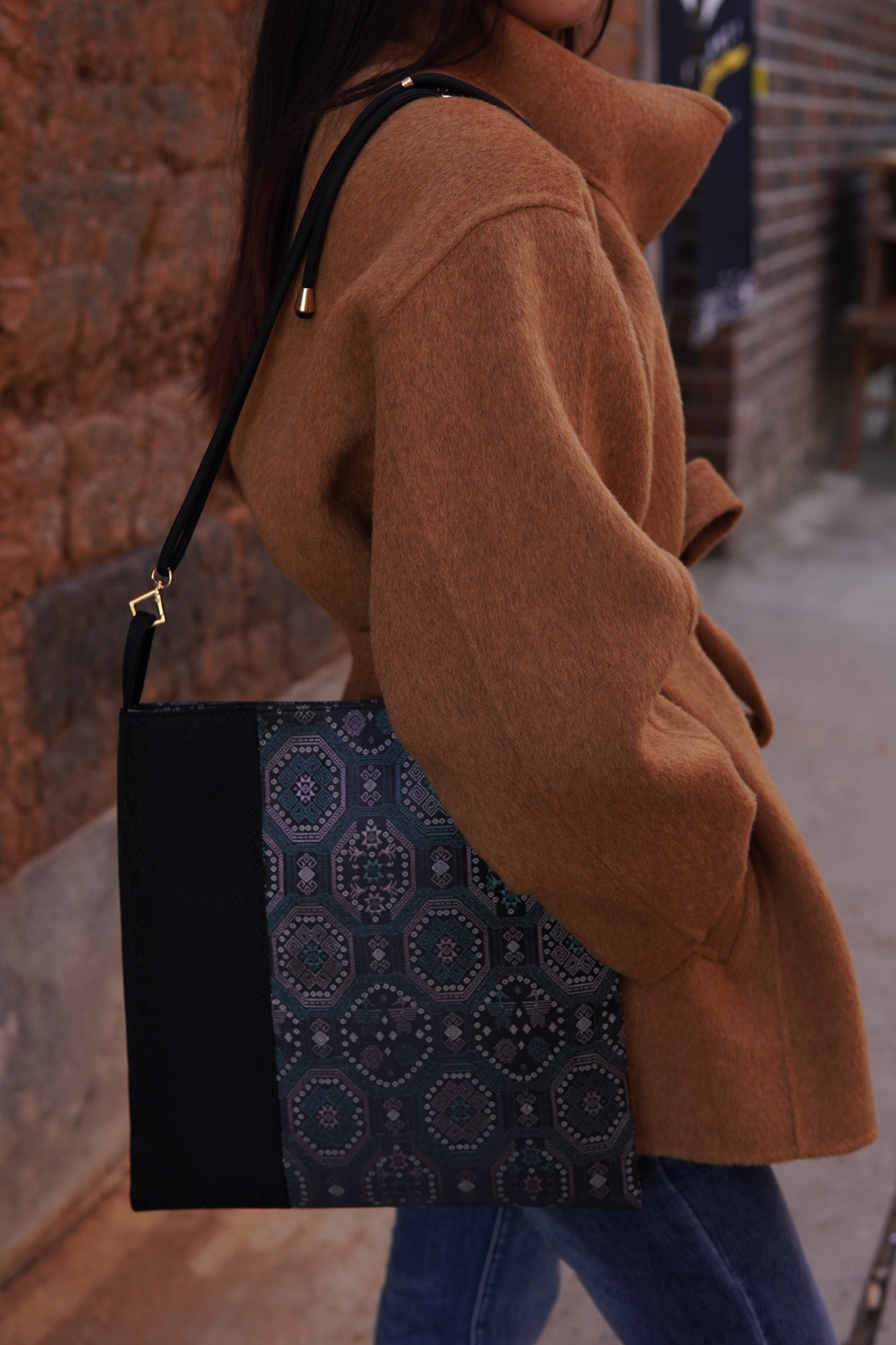 Women's Zhuang Brocade Shoulder Bag - main image 1