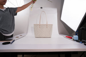 Ivory White brocade tote bag view 05