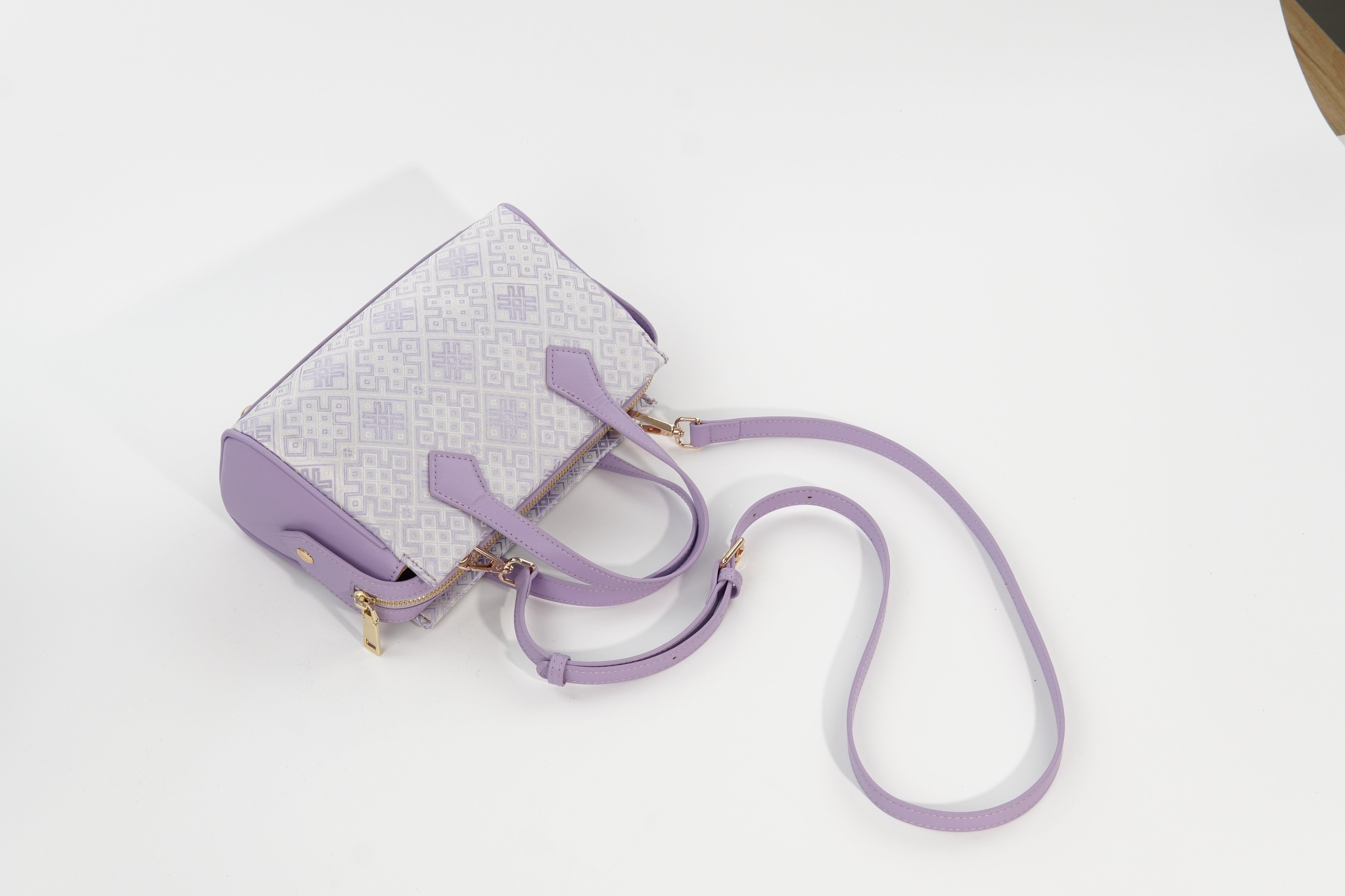 Multicolor brocade shoulder bag main view