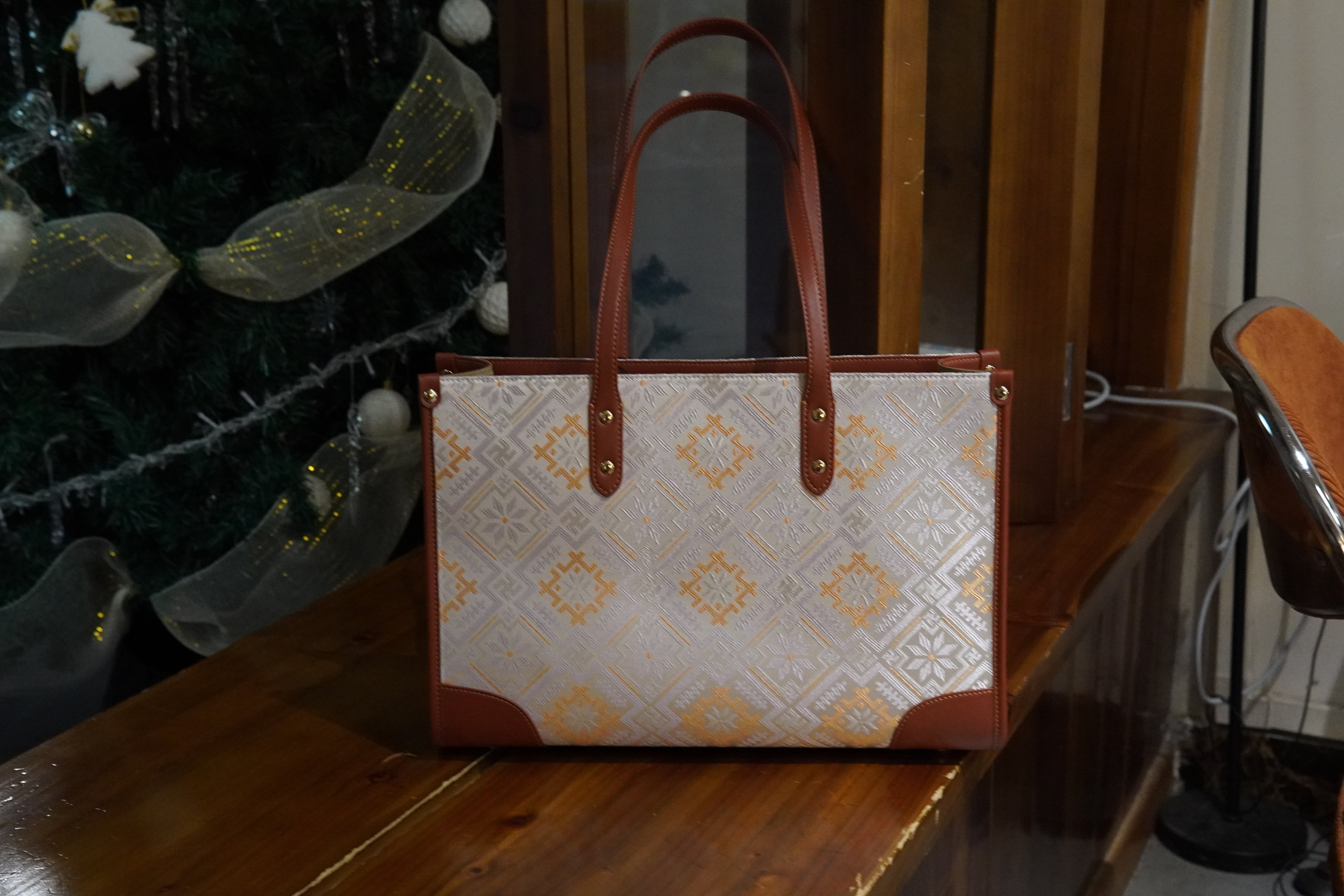 Women's Zhuang Brocade Shoulder Bag - detail image 5