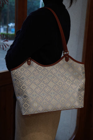 Women's Zhuang Brocade Shoulder Bag - model image 5