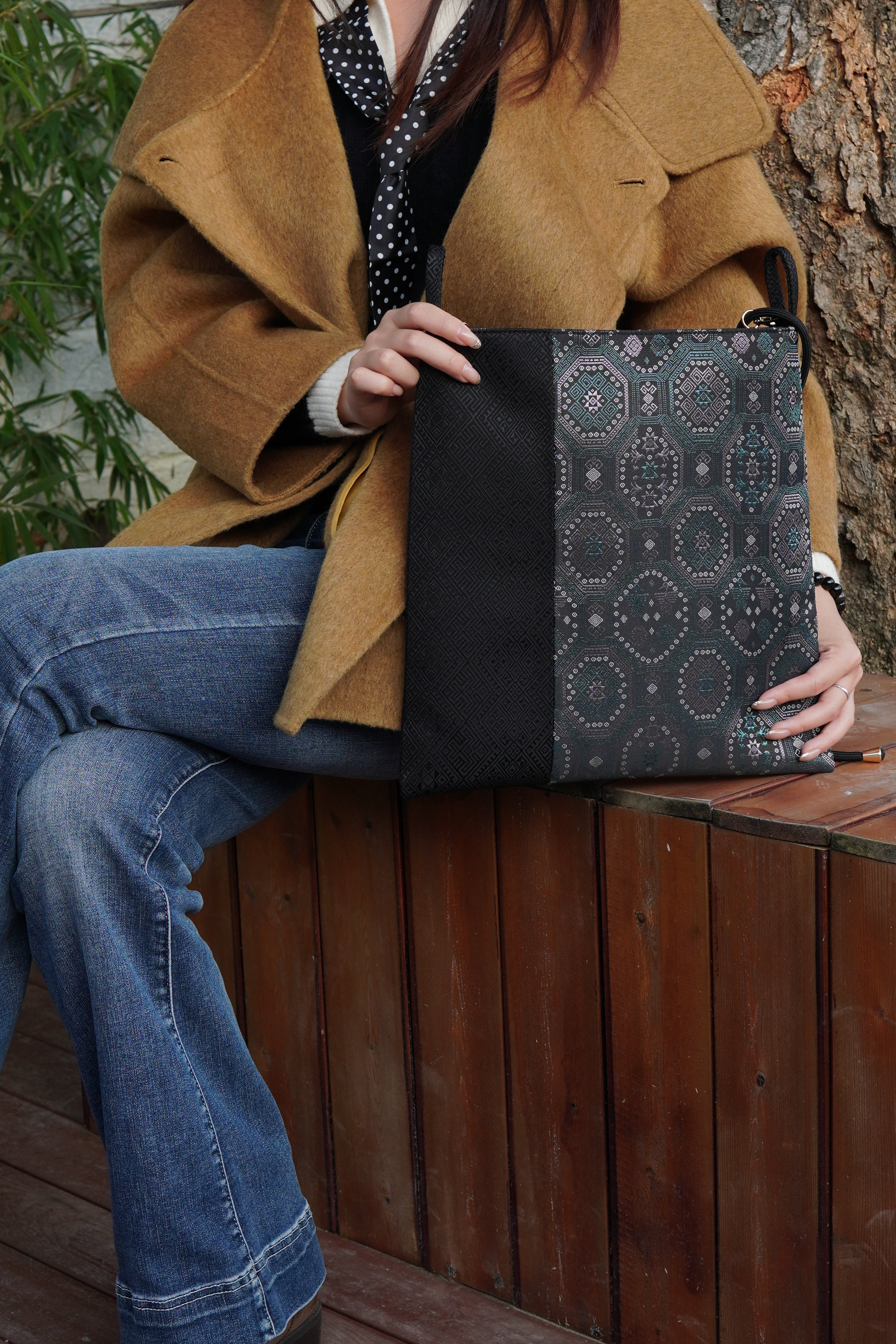 Women's Zhuang Brocade Shoulder Bag - model image 4