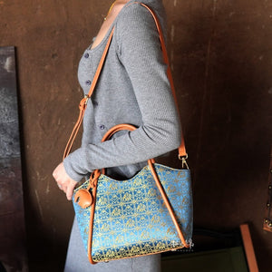 Multicolor brocade shoulder bag view 03